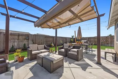 807 Potts Point Way, Bakersfield, CA 93307 - Photo 37