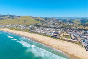 531 Harloe, Pismo Beach, CA 93449 - Photo 43