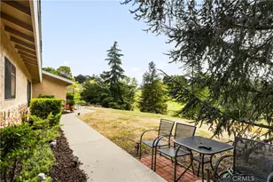 6055 Flores, Atascadero, CA 93422 - Photo 11