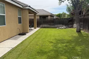 331 Hollyhill Dr, Bakersfield, CA 93312 - Photo 31