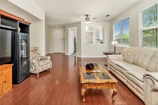 331 Hollyhill Dr, Bakersfield, CA 93312 - Photo 9