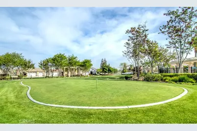 331 Hollyhill Drive, Bakersfield, CA 93312 - Photo 43