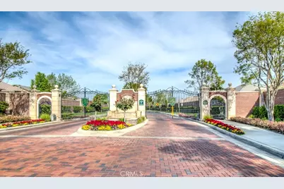 331 Hollyhill Drive, Bakersfield, CA 93312 - Photo 35