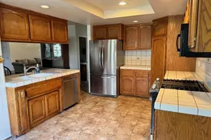 30081 Jamaica Dunes Dr, Tehachapi, CA 93561 - Photo 13