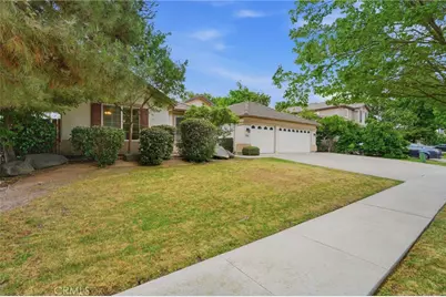 6111 W Pryor Avenue, Visalia, CA 93277 - Photo 3