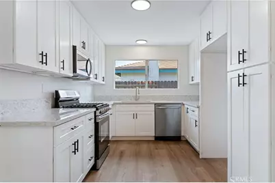 1077 Offshore, Oxnard, CA 93035 - Photo 7