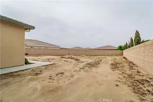 701 Christensen Ct, Bakersfield, CA 93314 - Photo 23