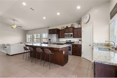 9500 Laurelwood Court, Shafter, CA 93263 - Photo 13