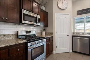 9500 Laurelwood Ct, Shafter, CA 93263 - Photo 19