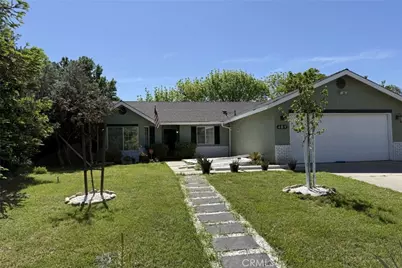 409 W Packwood, Visalia, CA 93277 - Photo 1