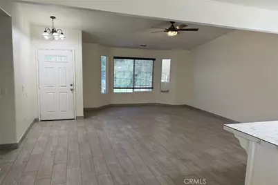 409 W Packwood, Visalia, CA 93277 - Photo 3