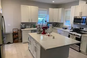 1124 Douglas, Burlingame, CA 94010 - Photo 11