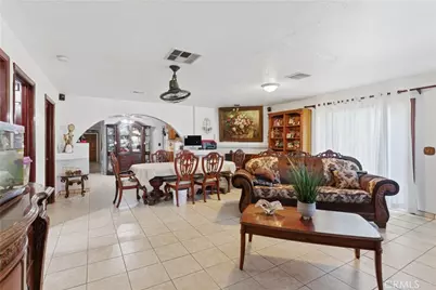 381 B, Arvin, CA 93203 - Photo 3