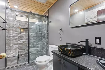 381 B, Arvin, CA 93203 - Photo 13