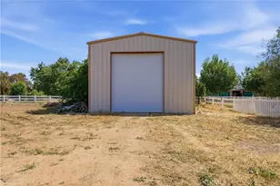 1148 Basta, Bakersfield, CA 93308 - Photo 37