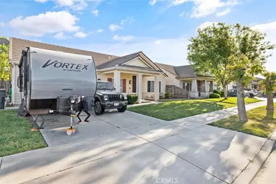 1963 W Merritt, Hanford, CA 93230 - Photo 3