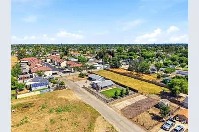 4007 W Myrtle Avenue, Visalia, CA 93277 - Photo 13