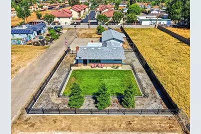 4007 W Myrtle Avenue, Visalia, CA 93277 - Photo 11