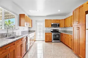 2417 Chester Ln, Bakersfield, CA 93304 - Photo 13