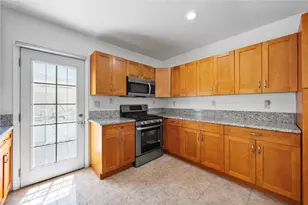 2417 Chester Ln, Bakersfield, CA 93304 - Photo 15