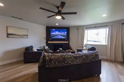 1431 E Boyer Drive, Tulare, CA 93274 - Photo 7