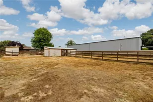 2065 Jenkins, Bakersfield, CA 93314 - Photo 57