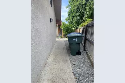3136 W Austin Way, Fresno, CA 93722 - Photo 49