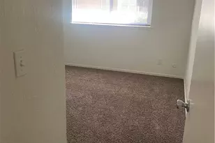 3136 W Austin Way, Fresno, CA 93722 - Photo 15