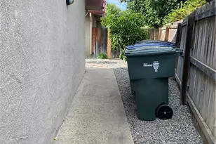 3136 W Austin Way, Fresno, CA 93722 - Photo 51
