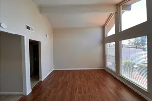 3136 W Austin Way, Fresno, CA 93722 - Photo 9