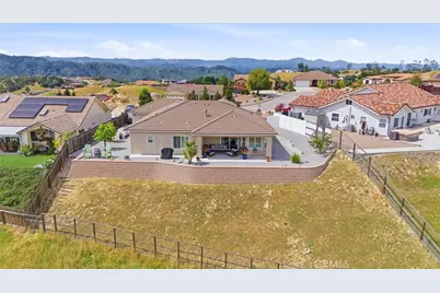 3180 Lakeside Village, Paso Robles, CA 93446 - Photo 7