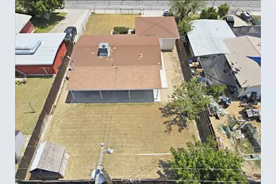 2540 Lynwood, Bakersfield, CA 93306 - Photo 29