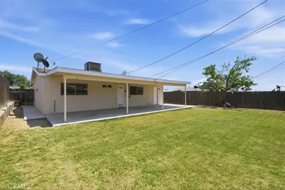 2540 Lynwood, Bakersfield, CA 93306 - Photo 3