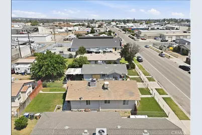 410 E 21st, Bakersfield, CA 93305 - Photo 9