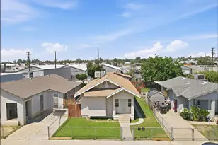 410 E 21st, Bakersfield, CA 93305 - Photo 3
