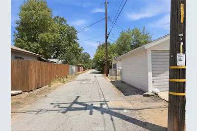 200 Oregon, Bakersfield, CA 93305 - Photo 5