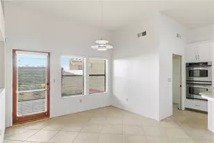 7313 Calle Los Manzanos, Bakersfield, CA 93309 - Photo 17