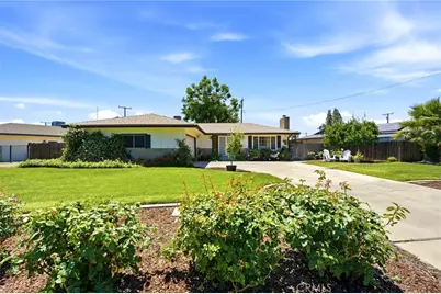 2709 W Royal Oaks, Visalia, CA 93277 - Photo 3
