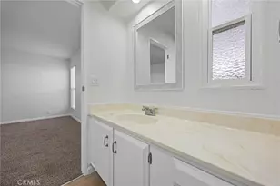 152 Torrey Pine Ln, Bakersfield, CA 93308 - Photo 25