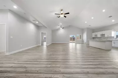 547 Shady Meadow Court, Bakersfield, CA 93308 - Photo 5
