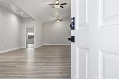 547 Shady Meadow Court, Bakersfield, CA 93308 - Photo 3