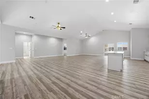 547 Shady Meadow Ct, Bakersfield, CA 93308 - Photo 11