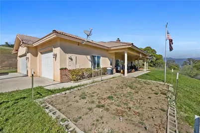 434 Bella Posta Drive, Bakersfield, CA 93308 - Photo 57
