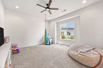 719 Winooski Court, Bakersfield, CA 93314 - Photo 15