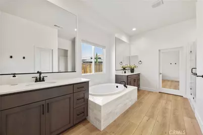719 Winooski Court, Bakersfield, CA 93314 - Photo 39