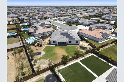 719 Winooski Court, Bakersfield, CA 93314 - Photo 7