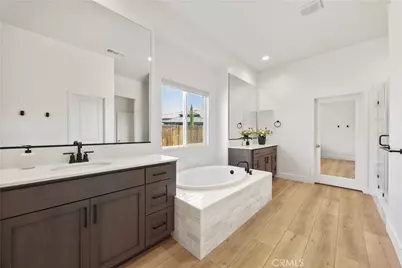 719 Winooski Court, Bakersfield, CA 93314 - Photo 39