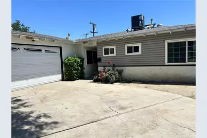 2900 Dore, Bakersfield, CA 93304 - Photo 3