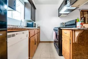 1818 W Buena Vista, Visalia, CA 93291 - Photo 5
