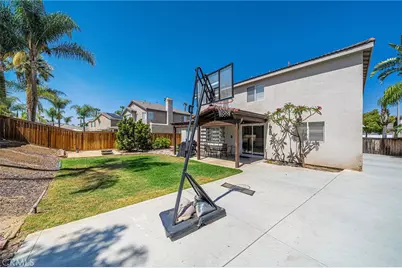 17889 Orangewood Lane, Riverside, CA 92503 - Photo 33